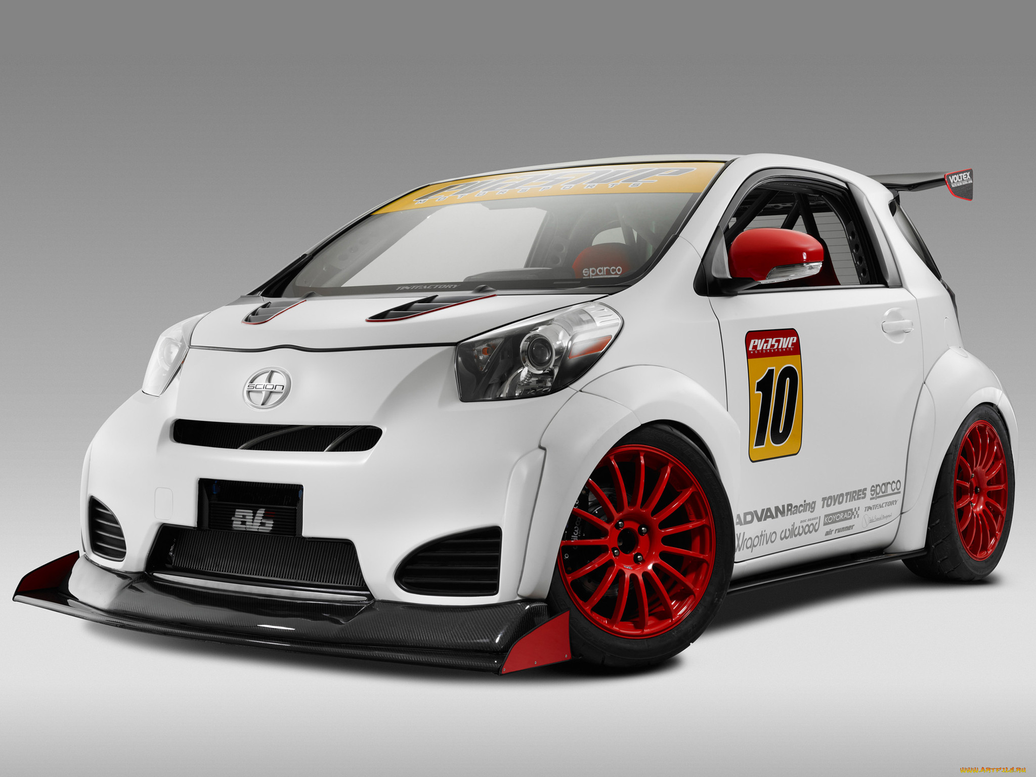 scion, iq, by, michael, chang, 